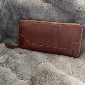 Frye wallet new with tags!